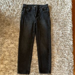 Women’s black high rise mom jeans